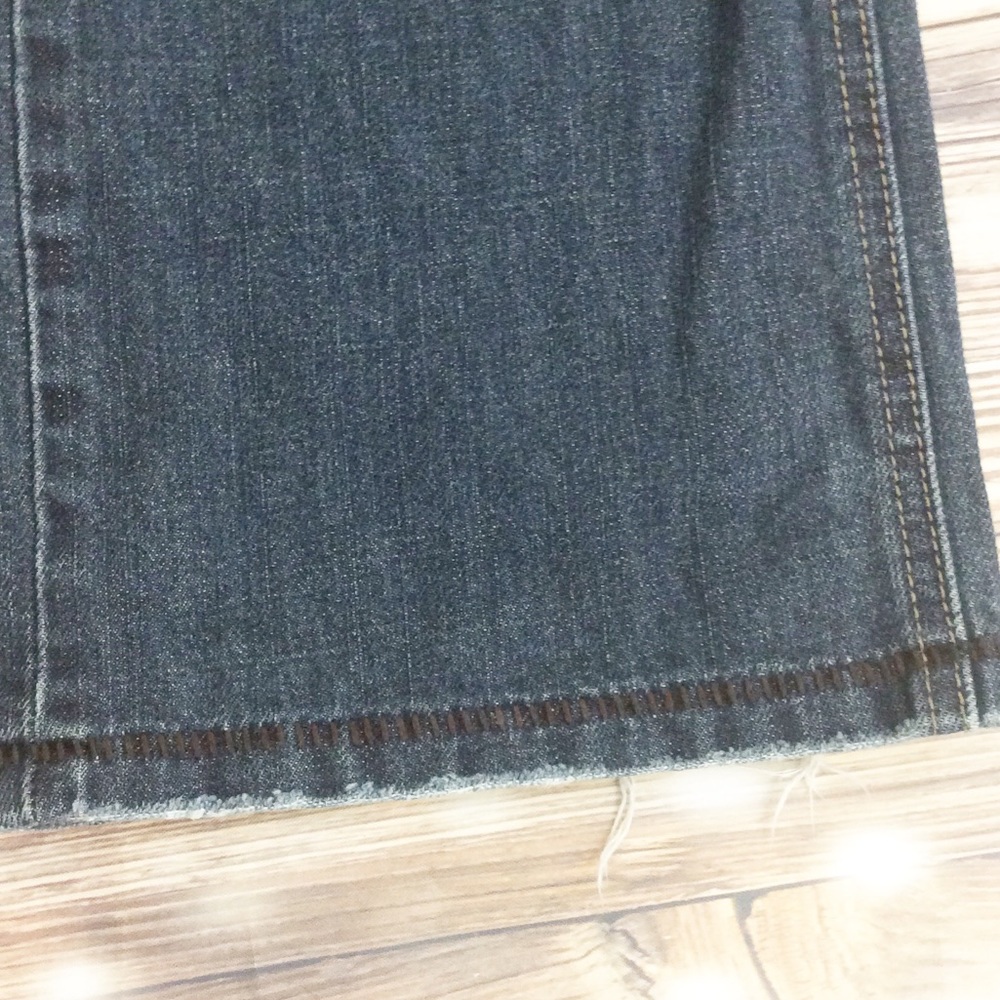 Levi’s 701s Slim Straight Factory Distressed Jeans - Picture 8 of 8